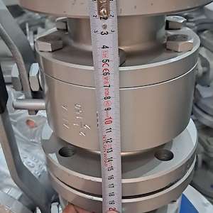 سالار صنعت آراز شیر توپی استیل 16 بار 